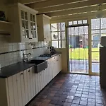 Holiday home De Hopbel & Het Koevinkje